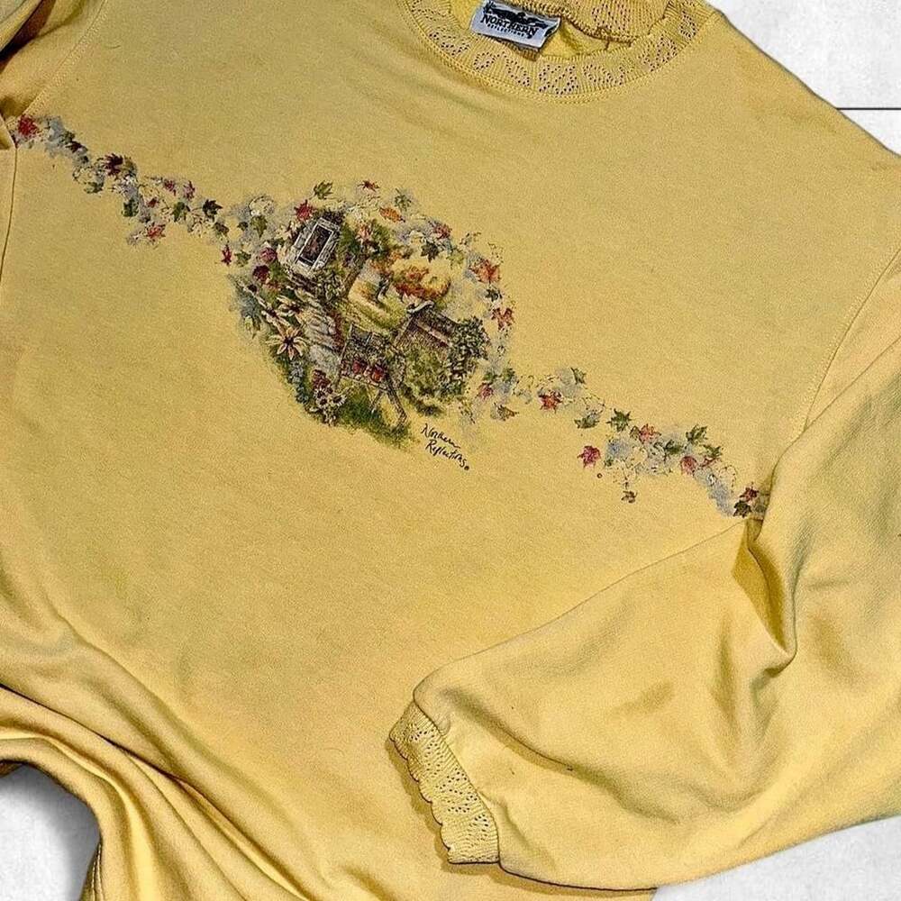 Northern Reflections Vintage Cottagecore Floral Crewneck Sweatshirt